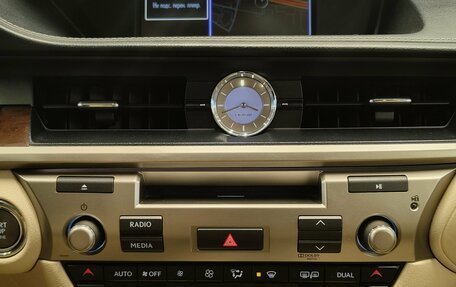 Lexus ES VII, 2014 год, 1 990 000 рублей, 14 фотография