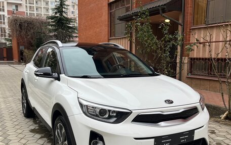 KIA Stonic, 2020 год, 1 999 000 рублей, 1 фотография
