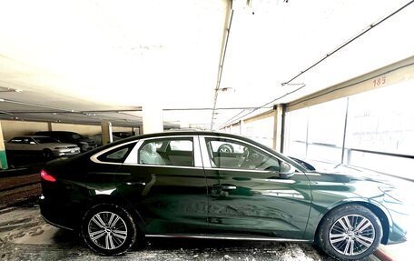 Geely Emgrand, 2025 год, 2 800 000 рублей, 5 фотография