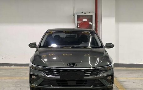 Hyundai Elantra, 2025 год, 1 900 000 рублей, 2 фотография