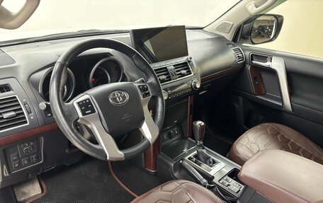 Toyota Land Cruiser Prado 150 рестайлинг 2, 2015 год, 3 699 000 рублей, 11 фотография