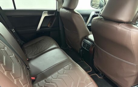 Toyota Land Cruiser Prado 150 рестайлинг 2, 2015 год, 3 699 000 рублей, 13 фотография