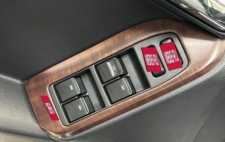 Toyota Land Cruiser Prado 150 рестайлинг 2, 2015 год, 3 699 000 рублей, 16 фотография