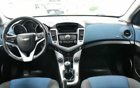 Chevrolet Cruze II, 2011 год, 647 000 рублей, 7 фотография