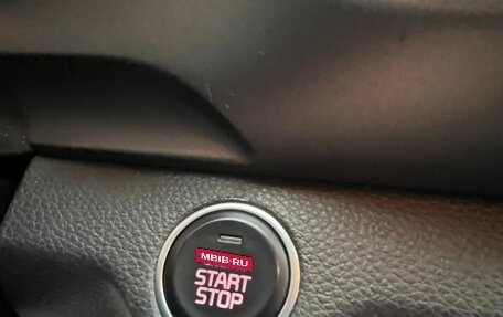 KIA Stonic, 2020 год, 1 999 000 рублей, 15 фотография