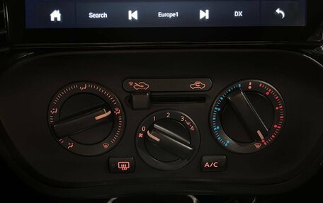 Nissan Juke II, 2011 год, 870 000 рублей, 15 фотография