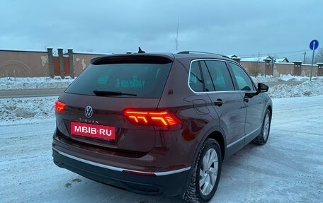 Volkswagen Tiguan II, 2021 год, 2 690 000 рублей, 4 фотография