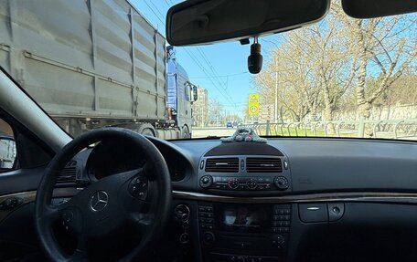 Mercedes-Benz E-Класс, 2003 год, 670 000 рублей, 11 фотография