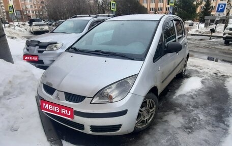 Mitsubishi Colt VI рестайлинг, 2004 год, 290 000 рублей, 1 фотография