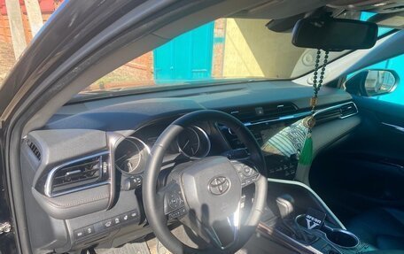 Toyota Camry, 2019 год, 2 950 000 рублей, 9 фотография
