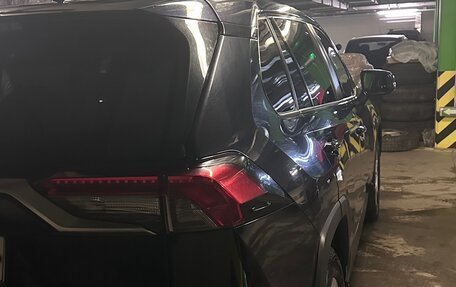 Toyota RAV4, 2020 год, 2 700 000 рублей, 6 фотография