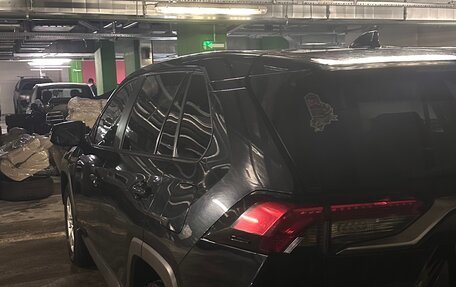 Toyota RAV4, 2020 год, 2 700 000 рублей, 4 фотография