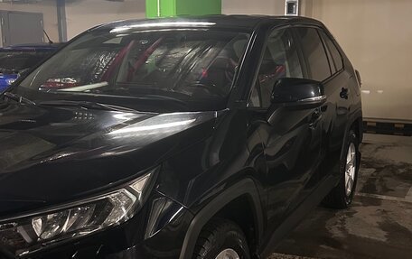 Toyota RAV4, 2020 год, 2 700 000 рублей, 9 фотография