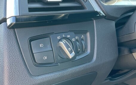 BMW 3 серия, 2018 год, 2 900 000 рублей, 16 фотография