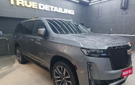 Cadillac Escalade V, 2022 год, 11 900 000 рублей, 3 фотография