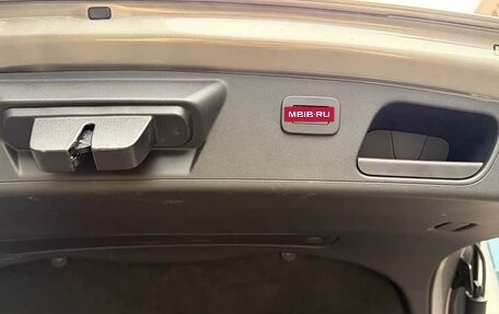 Jaguar E-Pace, 2023 год, 3 300 000 рублей, 8 фотография