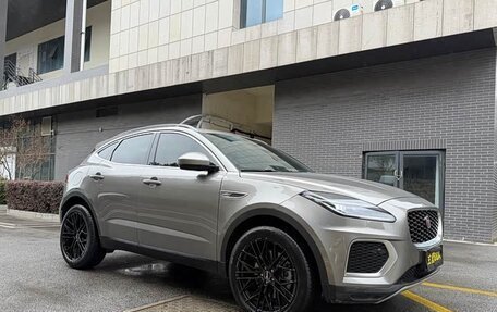 Jaguar E-Pace, 2023 год, 3 300 000 рублей, 22 фотография