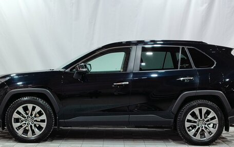 Toyota RAV4, 2021 год, 3 700 000 рублей, 8 фотография