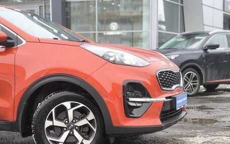 KIA Sportage IV рестайлинг, 2019 год, 2 149 000 рублей, 10 фотография