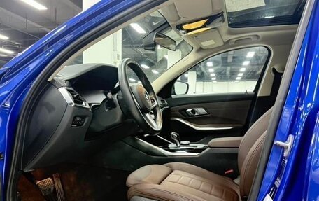 BMW 3 серия, 2022 год, 3 300 000 рублей, 14 фотография