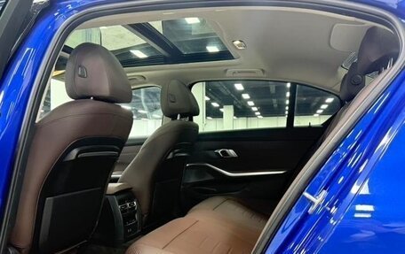 BMW 3 серия, 2022 год, 3 300 000 рублей, 15 фотография