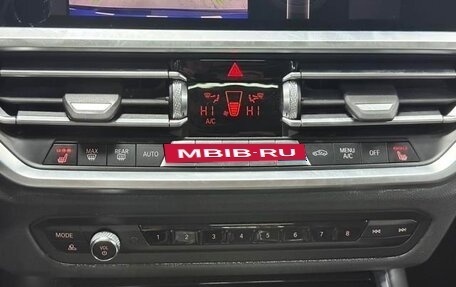 BMW 3 серия, 2022 год, 3 300 000 рублей, 10 фотография