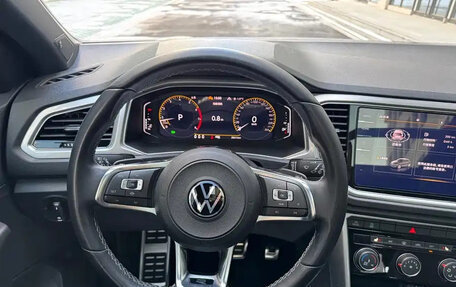 Volkswagen T-Roc I, 2022 год, 1 450 000 рублей, 15 фотография