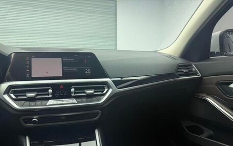 BMW 3 серия, 2022 год, 3 220 000 рублей, 16 фотография