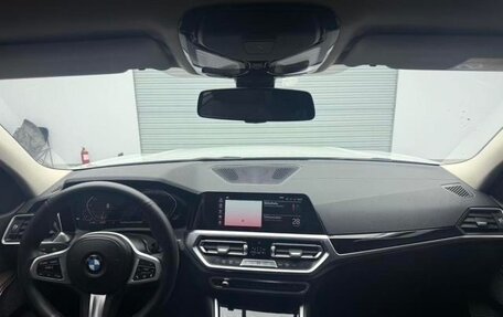 BMW 3 серия, 2022 год, 3 220 000 рублей, 10 фотография