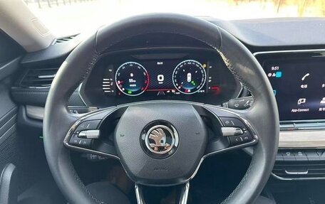 Skoda Octavia IV, 2021 год, 1 358 000 рублей, 8 фотография