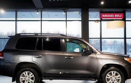 Toyota Land Cruiser 200, 2008 год, 2 750 000 рублей, 4 фотография