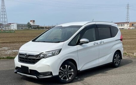 Honda Freed II, 2022 год, 1 358 000 рублей, 1 фотография