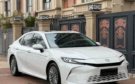 Toyota Camry, 2025 год, 3 530 000 рублей, 4 фотография