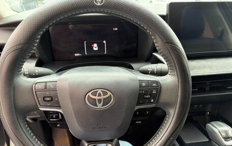 Toyota Camry, 2025 год, 3 530 000 рублей, 14 фотография