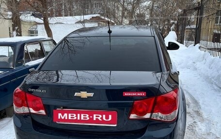 Chevrolet Cruze II, 2010 год, 395 000 рублей, 3 фотография