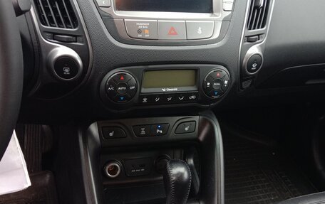 Hyundai ix35 I рестайлинг, 2014 год, 1 200 000 рублей, 10 фотография