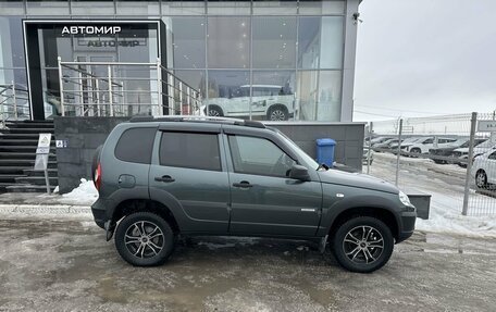 Chevrolet Niva I рестайлинг, 2017 год, 770 000 рублей, 4 фотография