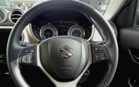 Suzuki Escudo IV, 2022 год, 1 350 000 рублей, 9 фотография