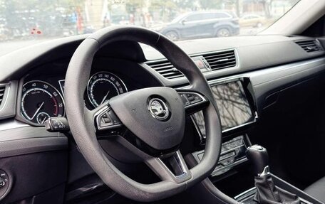 Skoda Superb III рестайлинг, 2021 год, 1 548 000 рублей, 10 фотография