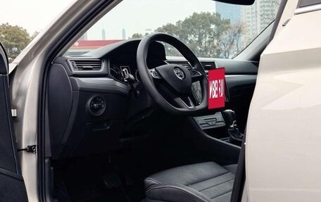 Skoda Superb III рестайлинг, 2021 год, 1 548 000 рублей, 9 фотография