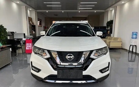 Nissan X-Trail, 2023 год, 1 750 000 рублей, 2 фотография