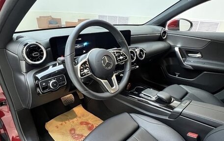 Mercedes-Benz A-Класс, 2022 год, 2 255 000 рублей, 12 фотография