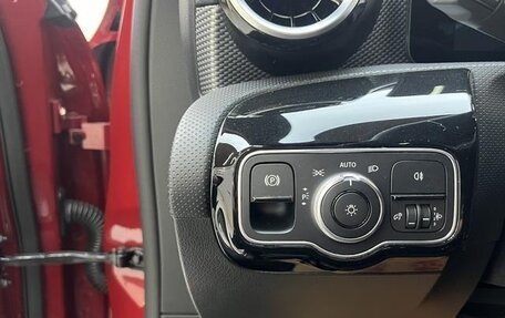 Mercedes-Benz A-Класс, 2022 год, 2 255 000 рублей, 9 фотография