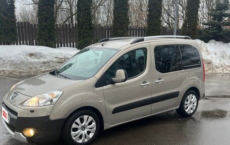 Peugeot Partner II рестайлинг 2, 2010 год, 620 000 рублей, 1 фотография