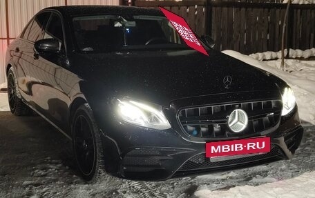 Mercedes-Benz E-Класс, 2019 год, 2 250 000 рублей, 14 фотография