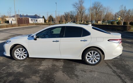 Toyota Camry, 2020 год, 3 600 000 рублей, 6 фотография