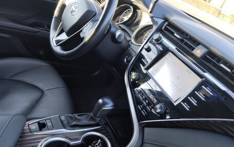 Toyota Camry, 2020 год, 3 600 000 рублей, 12 фотография