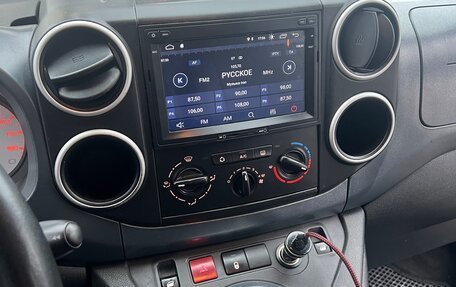 Peugeot Partner II рестайлинг 2, 2010 год, 620 000 рублей, 22 фотография