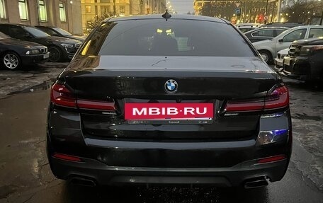 BMW 5 серия, 2022 год, 5 490 000 рублей, 2 фотография