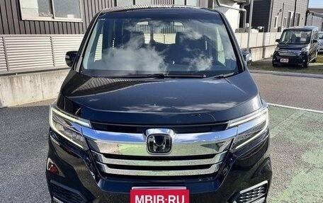 Honda Stepwgn IV, 2021 год, 1 760 000 рублей, 2 фотография